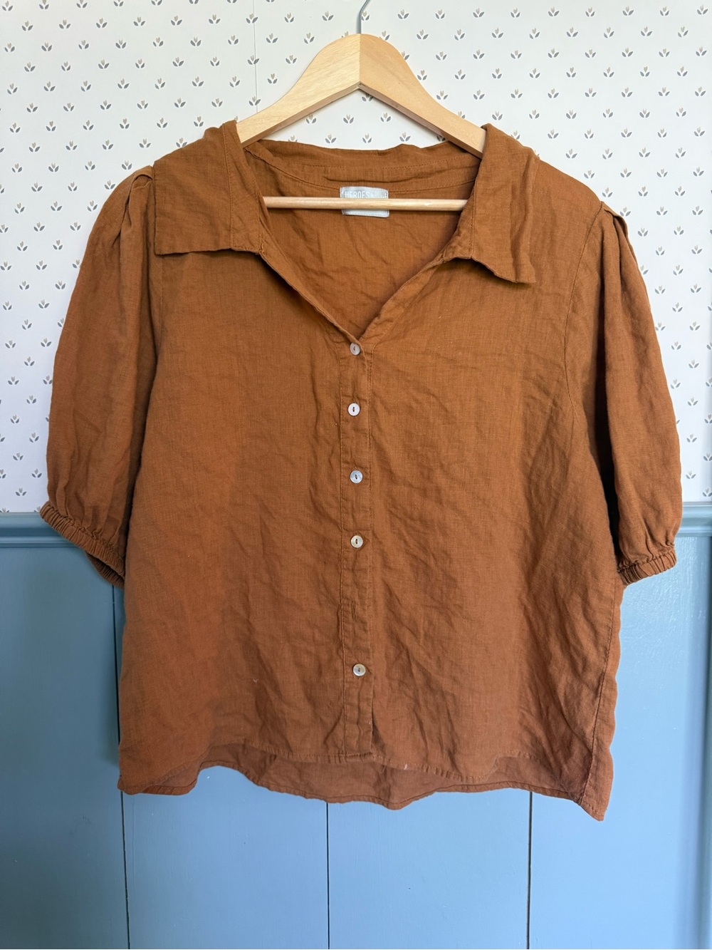 Linen Button-Front Women's Top